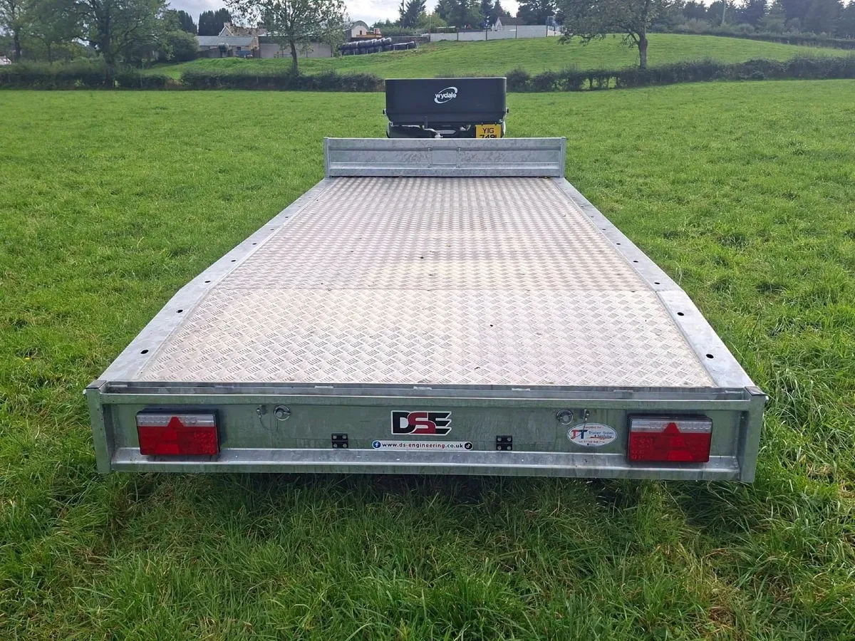 14FT BEAVERTAIL SPECIAL OFFER - Image 4