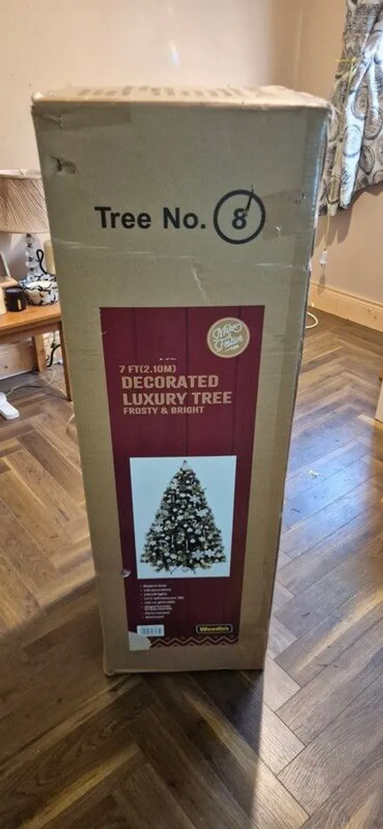 Christmas tree - Image 1