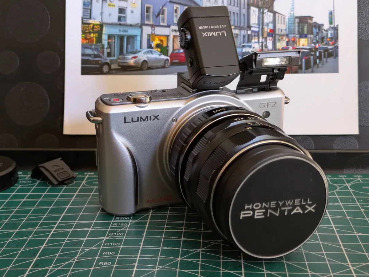 Panasonic LVF1 viewfinder for Lumix GF2, LX5,Leica - Image 3