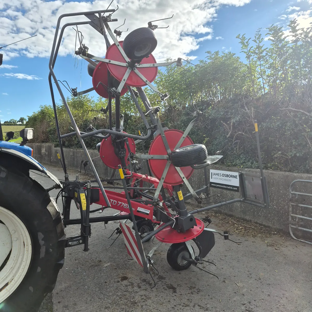 Massey Ferguson 776X DN Tedder - Image 1