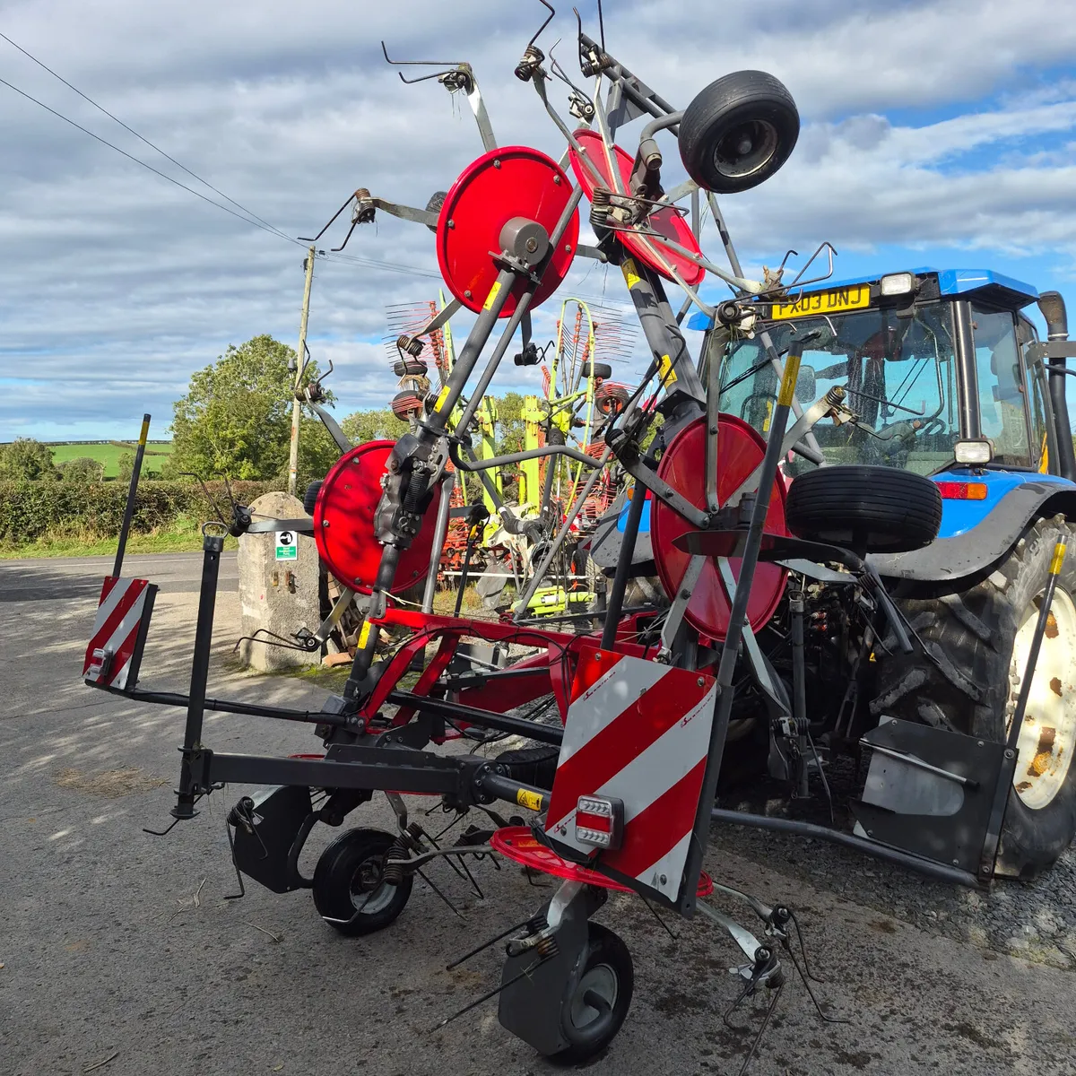 Massey Ferguson 776X DN Tedder - Image 3
