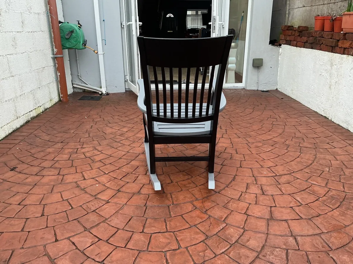 Rocking chair - Image 2