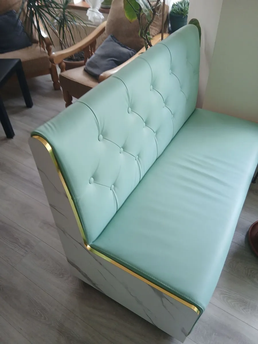 Bench and table - Image 2