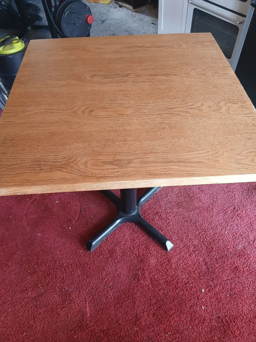 Bench and table - Image 3