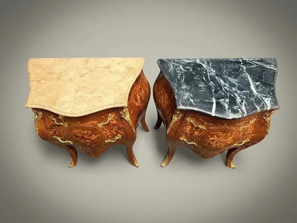 Pair of Mahogany and Kingwood Veneer Marble Top Bombe Bedside Lockers / Nightstands - Image 2