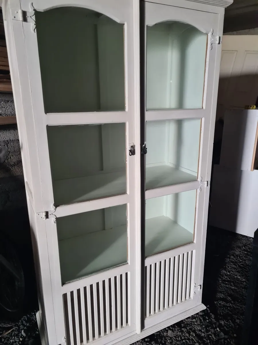 Glassware and delph display unit up cycled solid w - Image 2