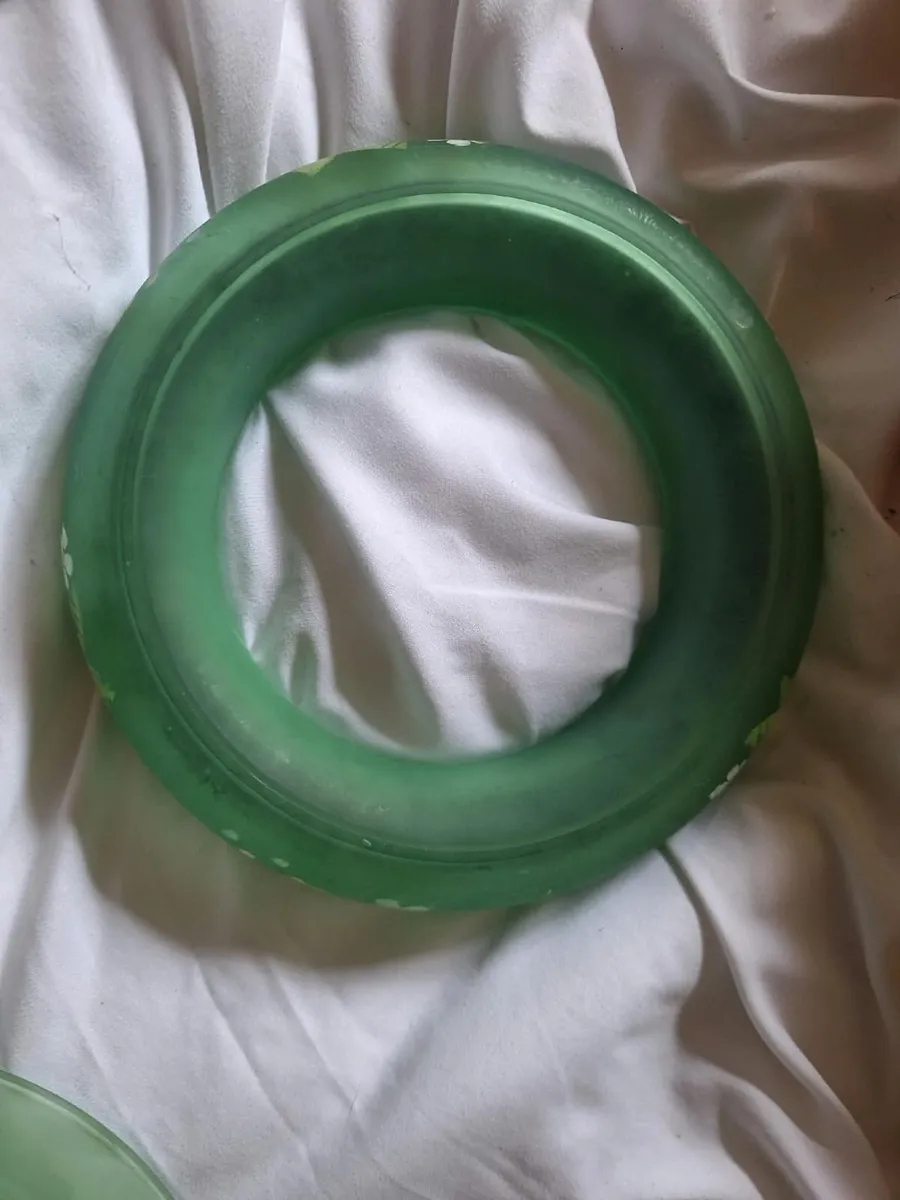 Antique Bagley Frosted Green Uranium Glass Ring - Image 3