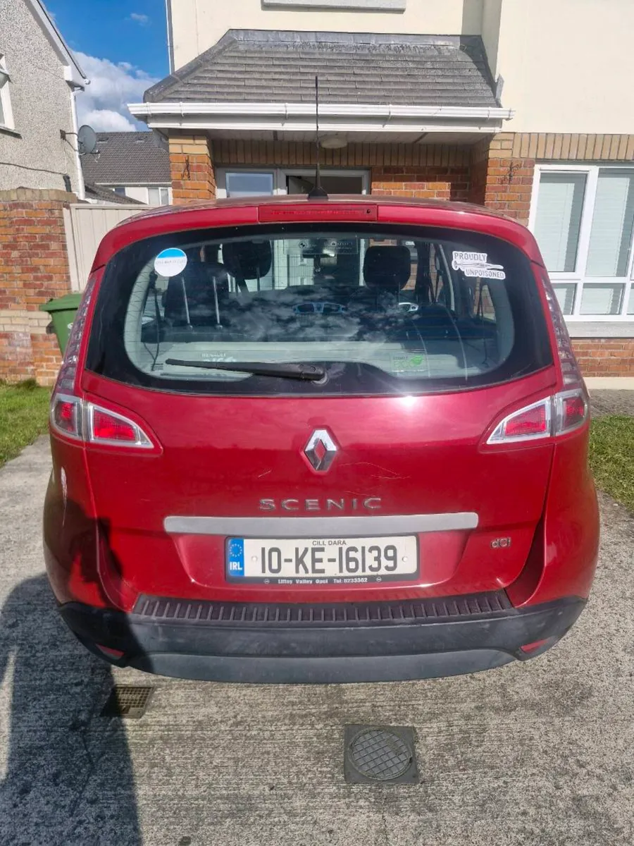 2010 Renault Scenic 1.5 dCi manual - Image 4