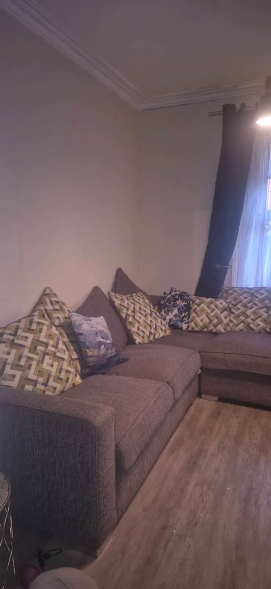 Sofa - Image 3