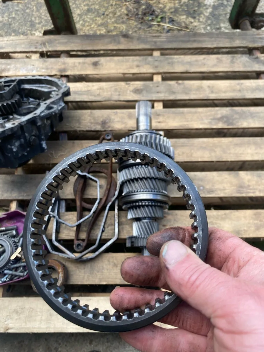 Truck gearbox - Image 2