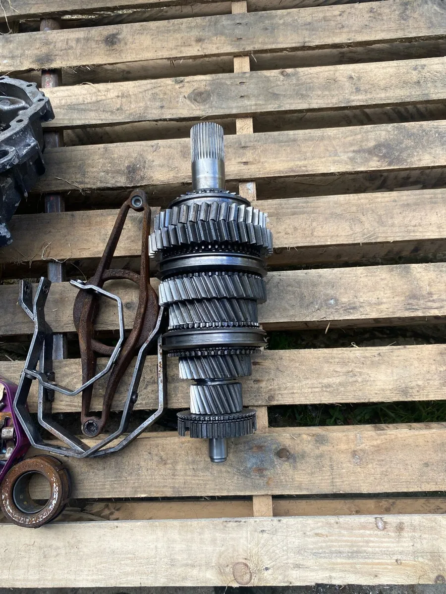 Truck gearbox - Image 1