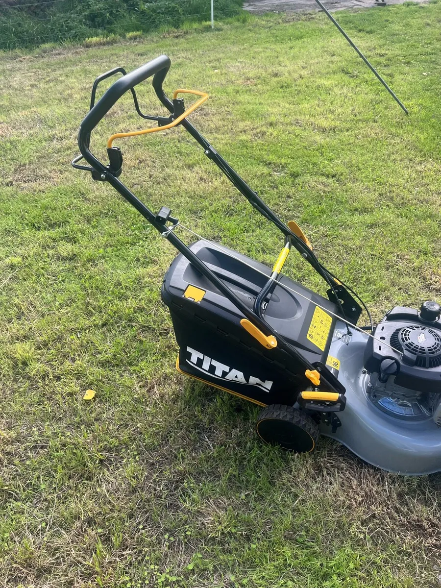 Lawnmower - Image 3