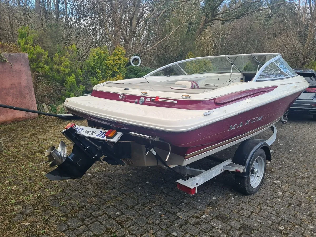 Maxum 1900 SR Sports Boat - Image 3