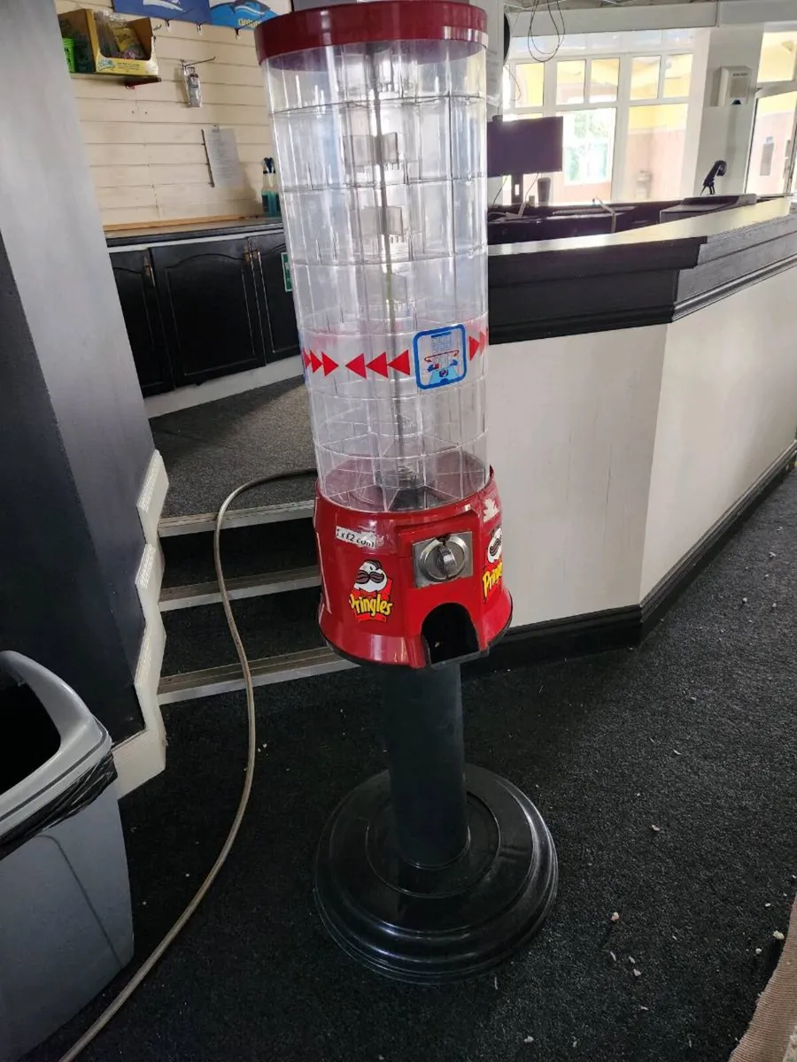 Pringles vending machine - Image 2