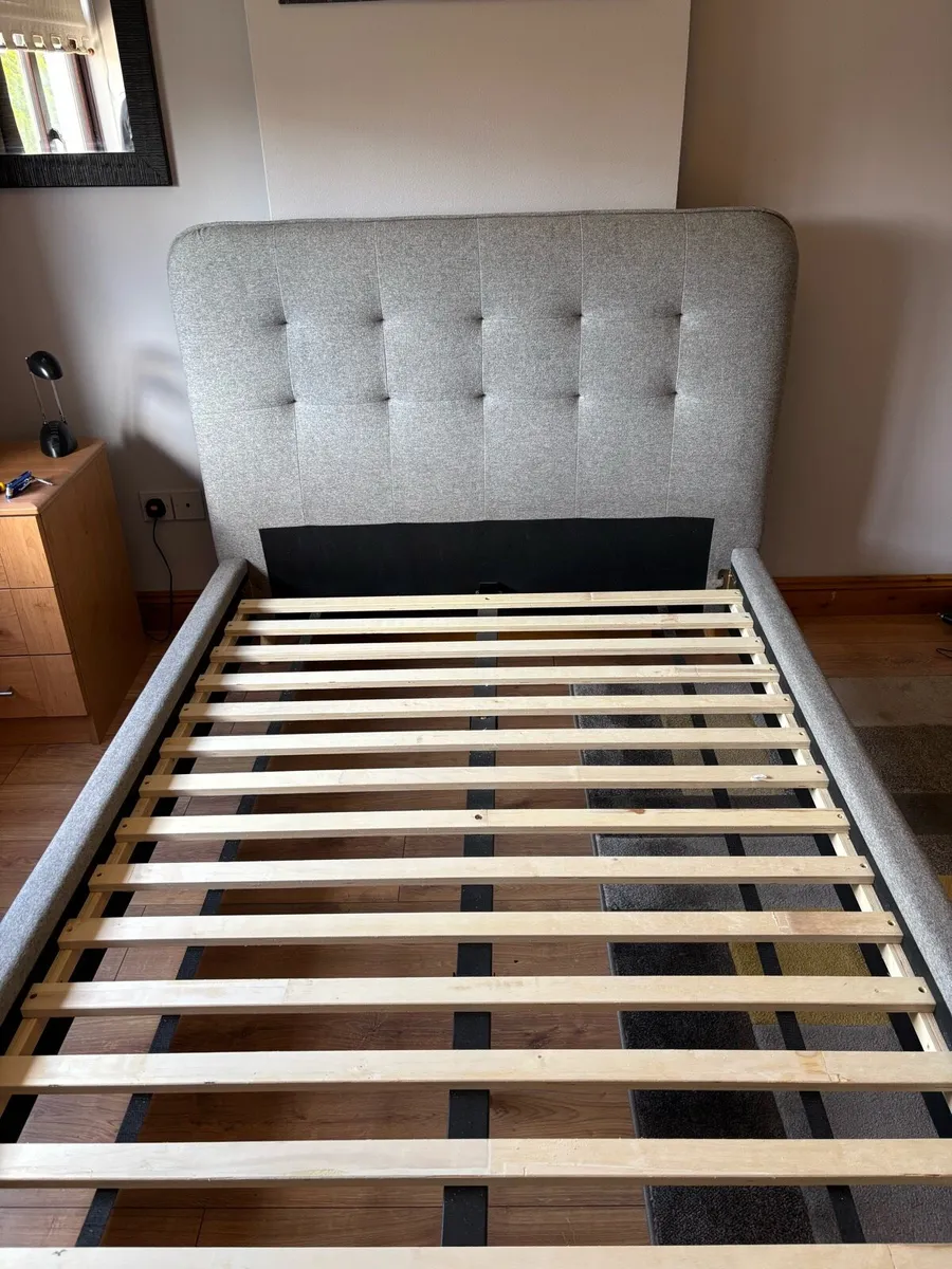 Bed - Image 1