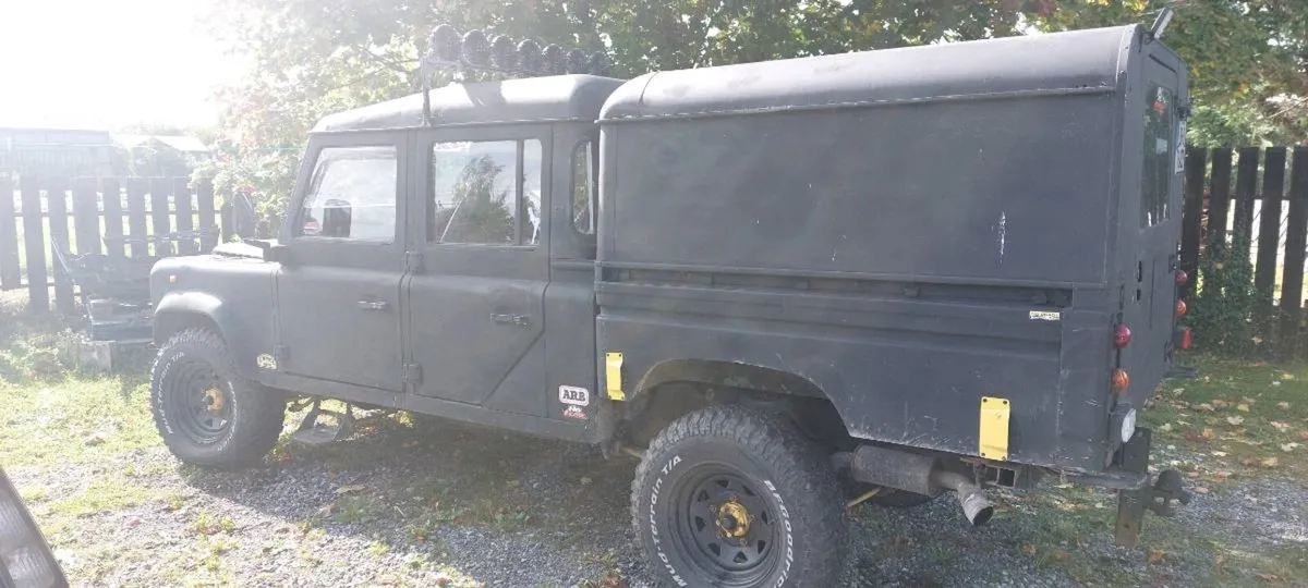 Landrover defender 130 - Image 3