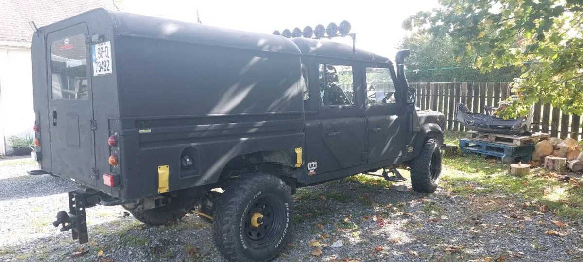 Landrover defender 130 - Image 2