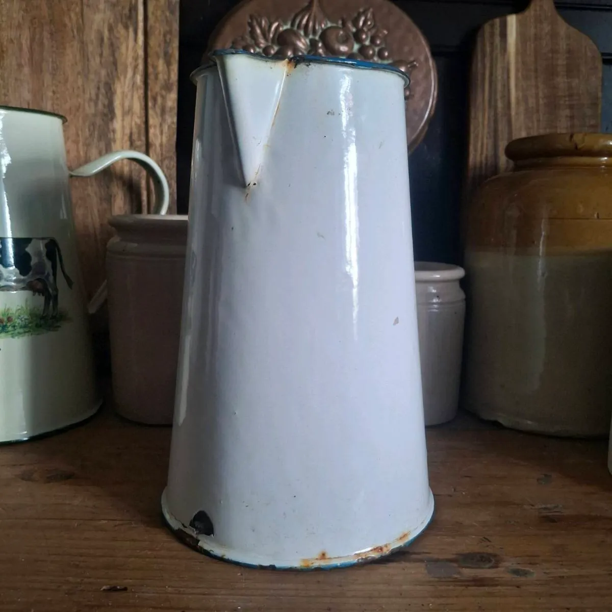 Vintage Enamel Jug (2 Litre) - Image 2