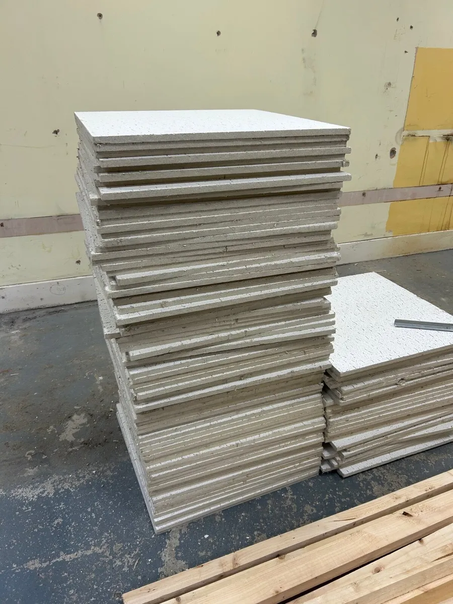 White ceiling tiles 600mm - Image 3