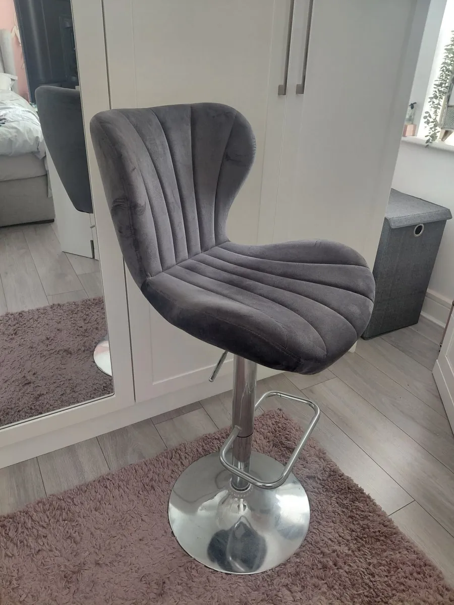 Barstool - Image 2