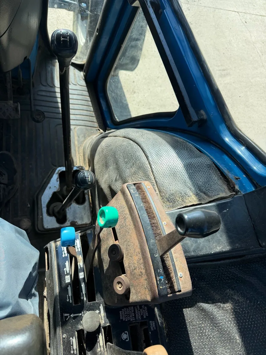 Ford 7810 series 11 - Image 4