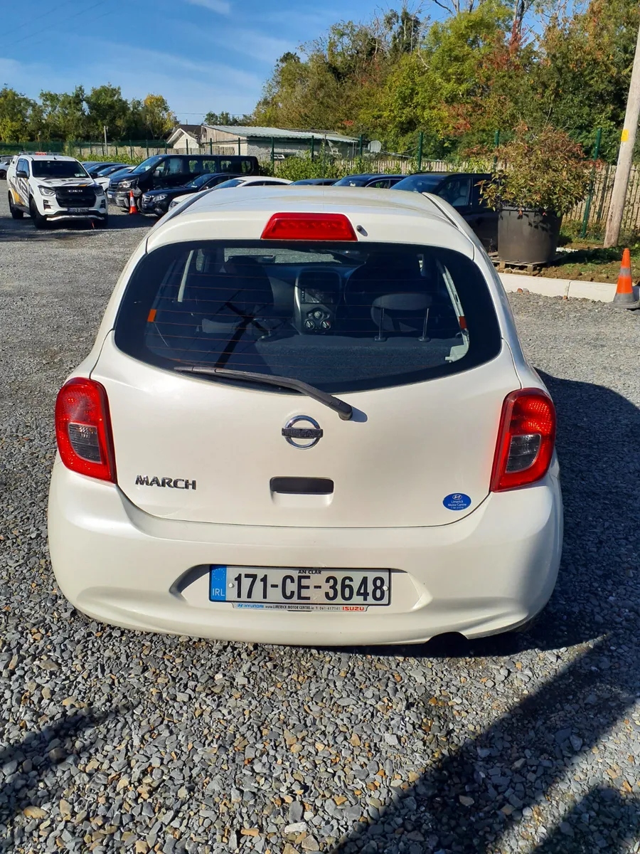 Nissan March 2017 slight marks on the body - Image 4
