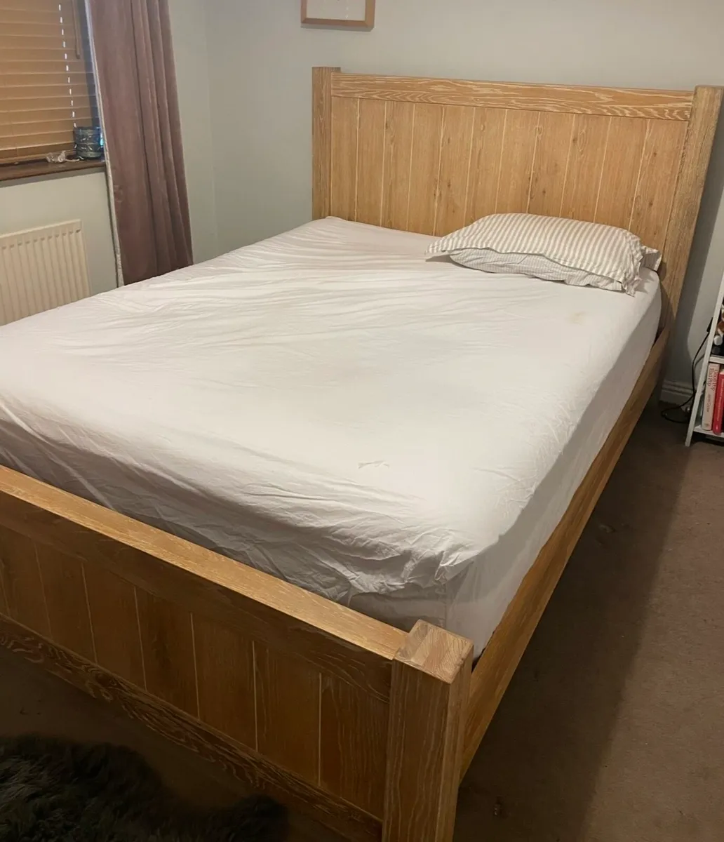King Size Bed Harvey Norman & Majestic Mattress - Image 1