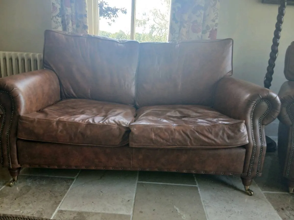 Leather Suite - Image 2