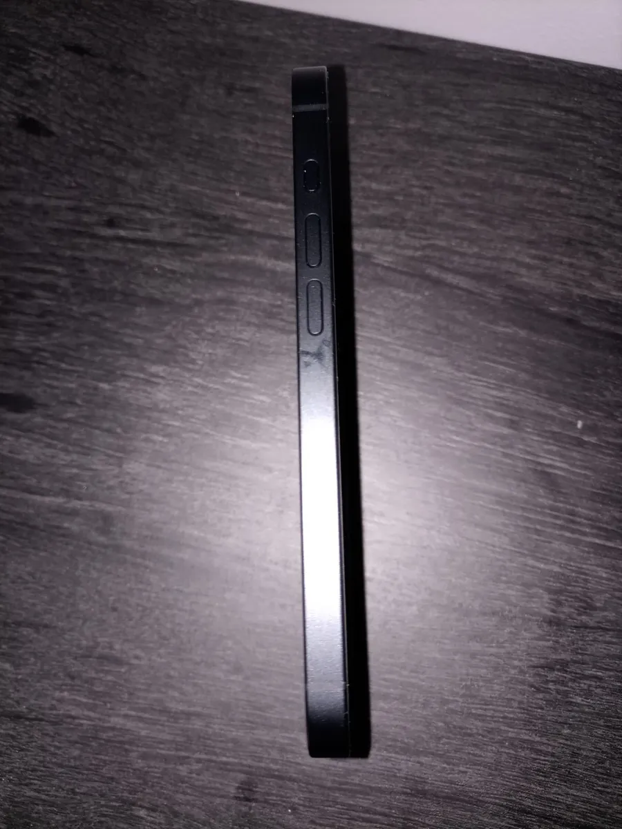 Iphone 16e - Image 3
