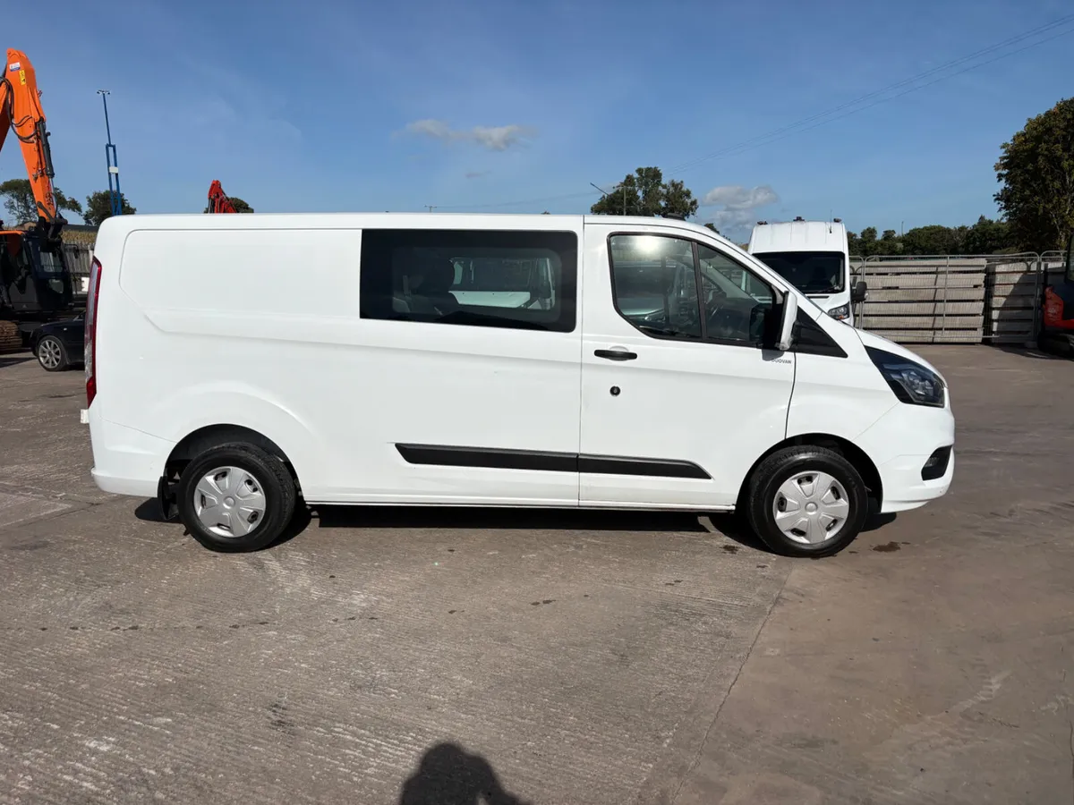 2022 Ford Transit Custom Crew Cab 5 seater - Image 4