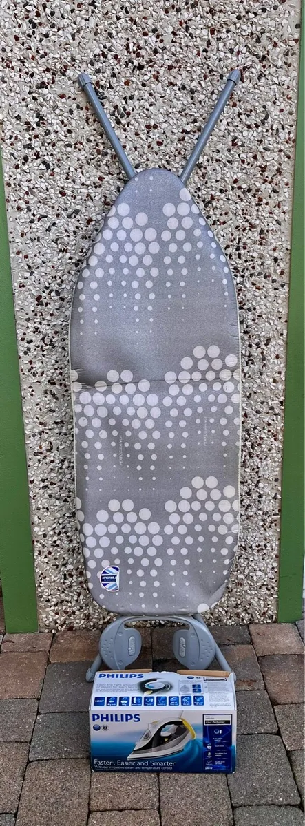 Philips Iron & Ironing Board - Image 2