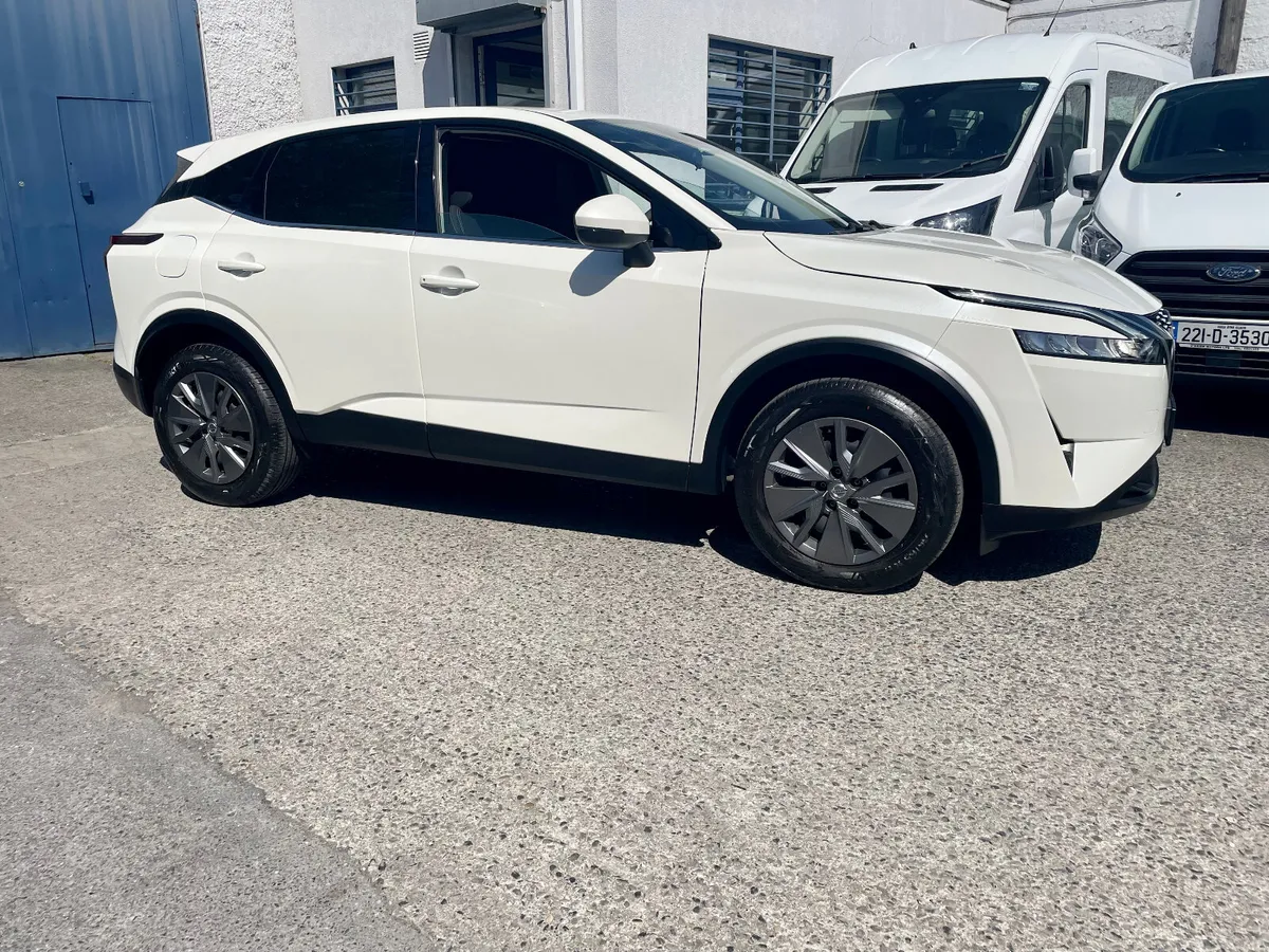 Nissan Qashqai 1.3 MHEV Petrol 2 Seat Van,2023 - Image 2