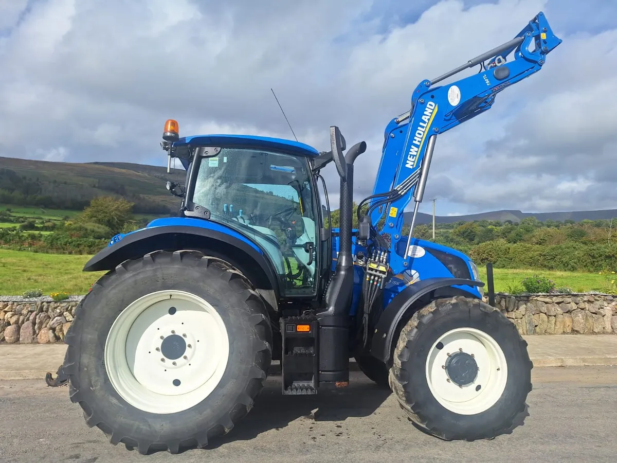 211 New Holland T6.155 - LRZ120 - 3051 Hrs - Image 2