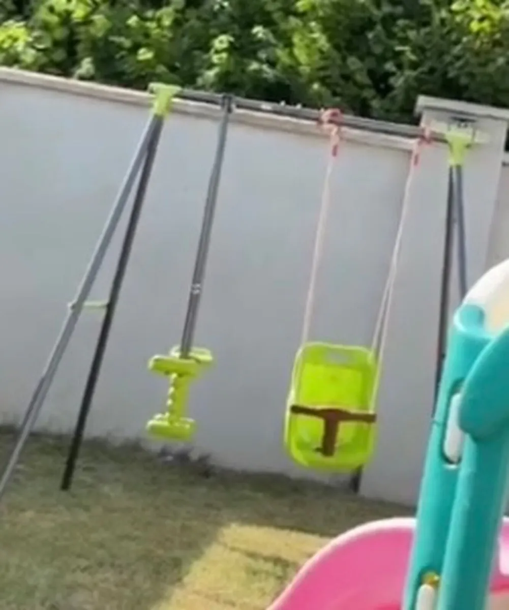 Kids Outdoor Swing Set - Image 1