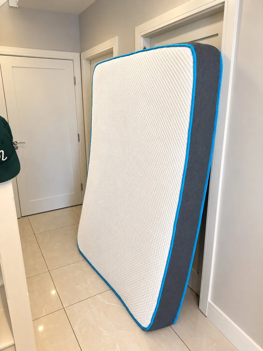 Free double mattress