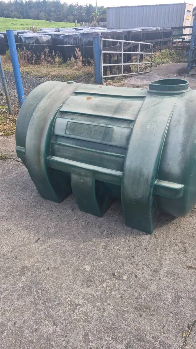 Oil tank - Image 3