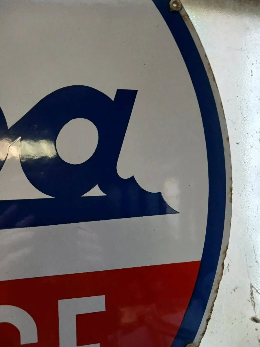 Original vespa dealer enamel sign - Image 4