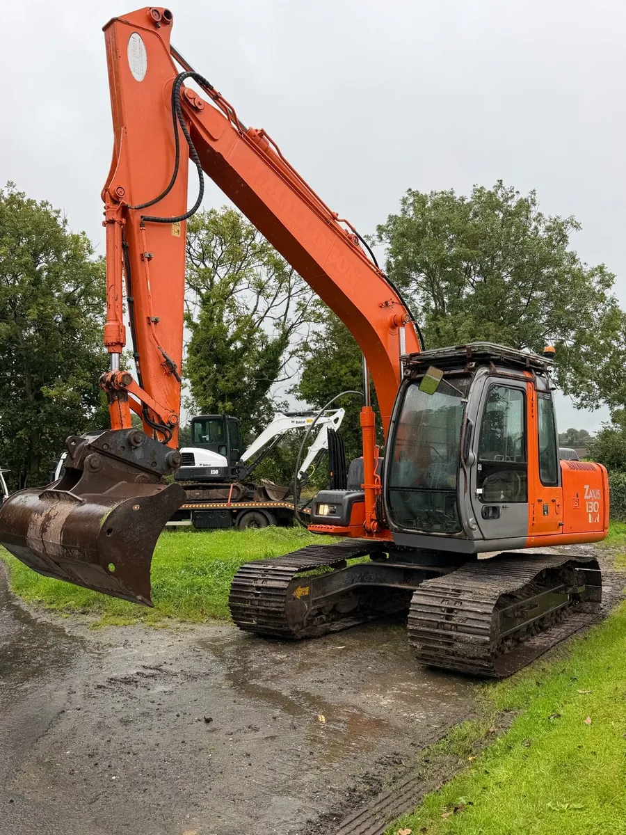 Hitachi zx130 13 ton digger - Image 3