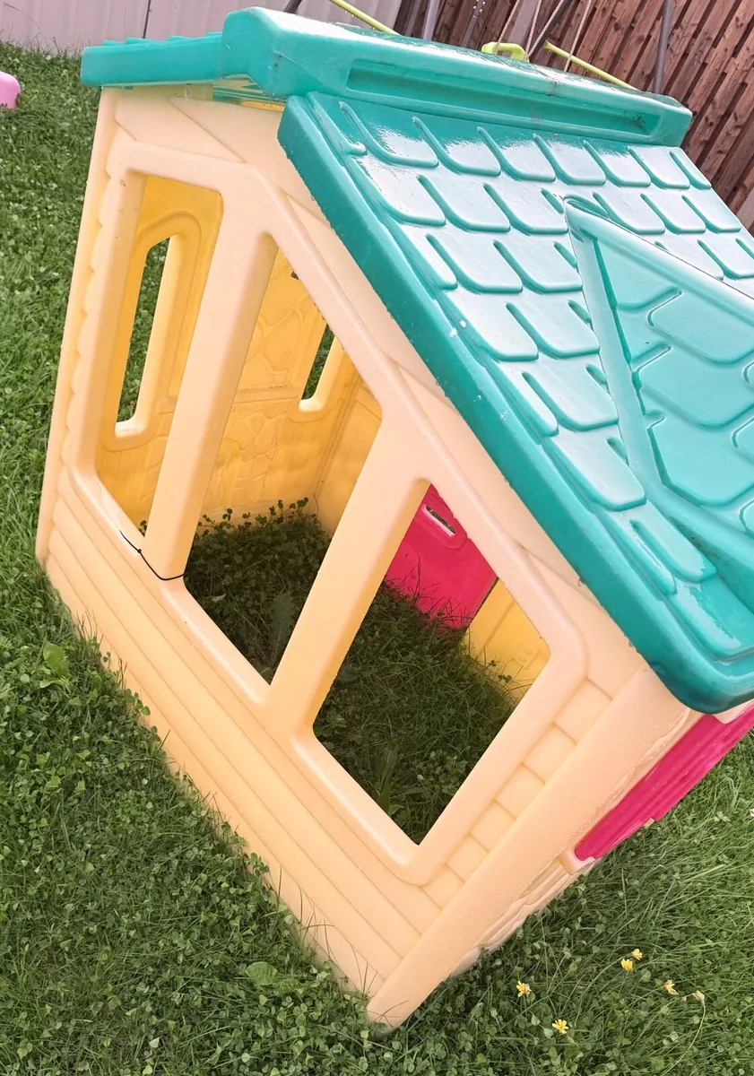 Little Tikes Playhouse - Image 3