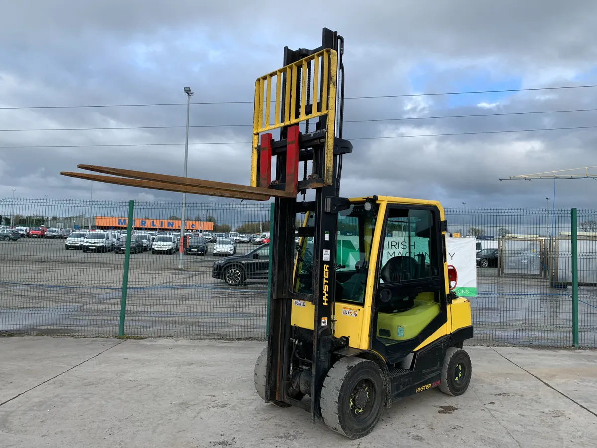 2023 HYSTER 3T GAS FORKLIFT FOR AUCTION - NAAS - Image 1