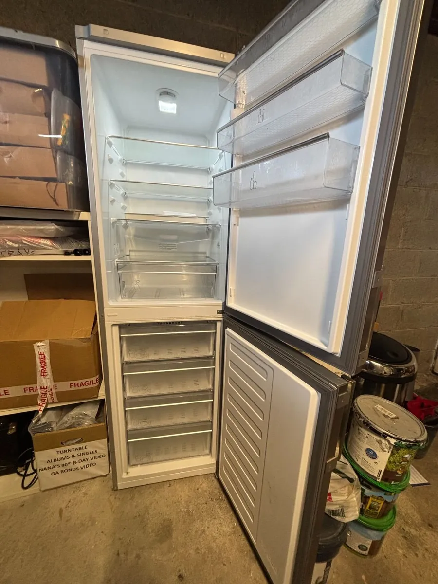 Grundig free-standing frost-free fridge-freezer - Image 2