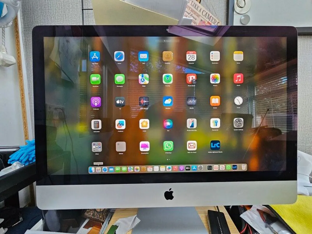 Apple iMac 27" 5K i9 1tb 36gb ddr4 ram - Image 1
