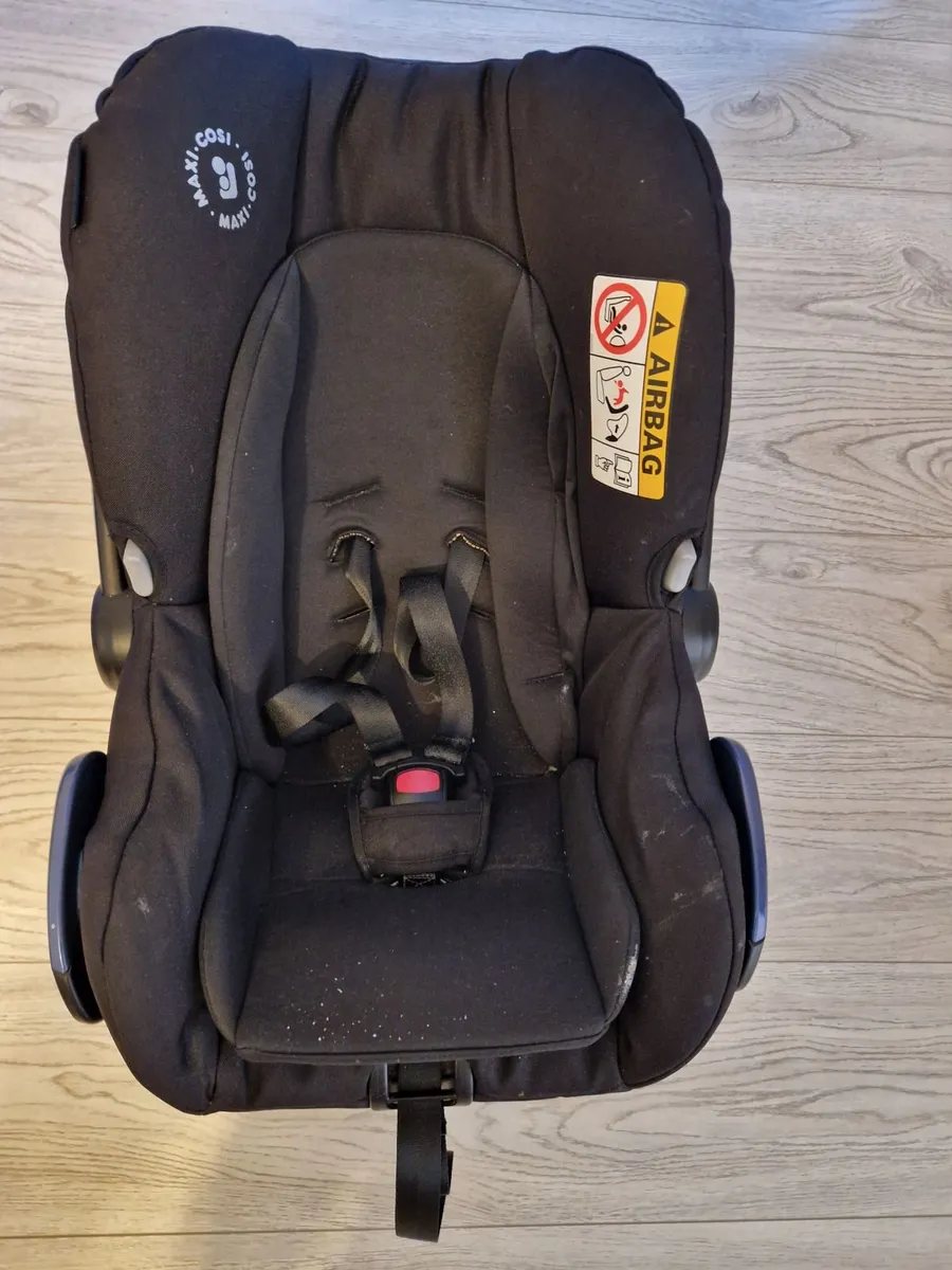 2 car seats - free collection from kilcock - Image 1