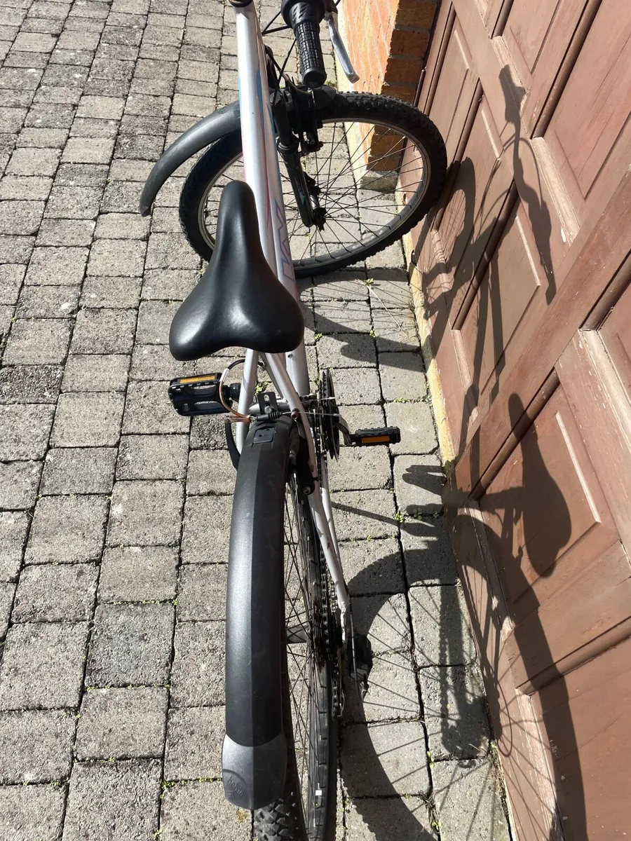 Ladies bike - Image 4