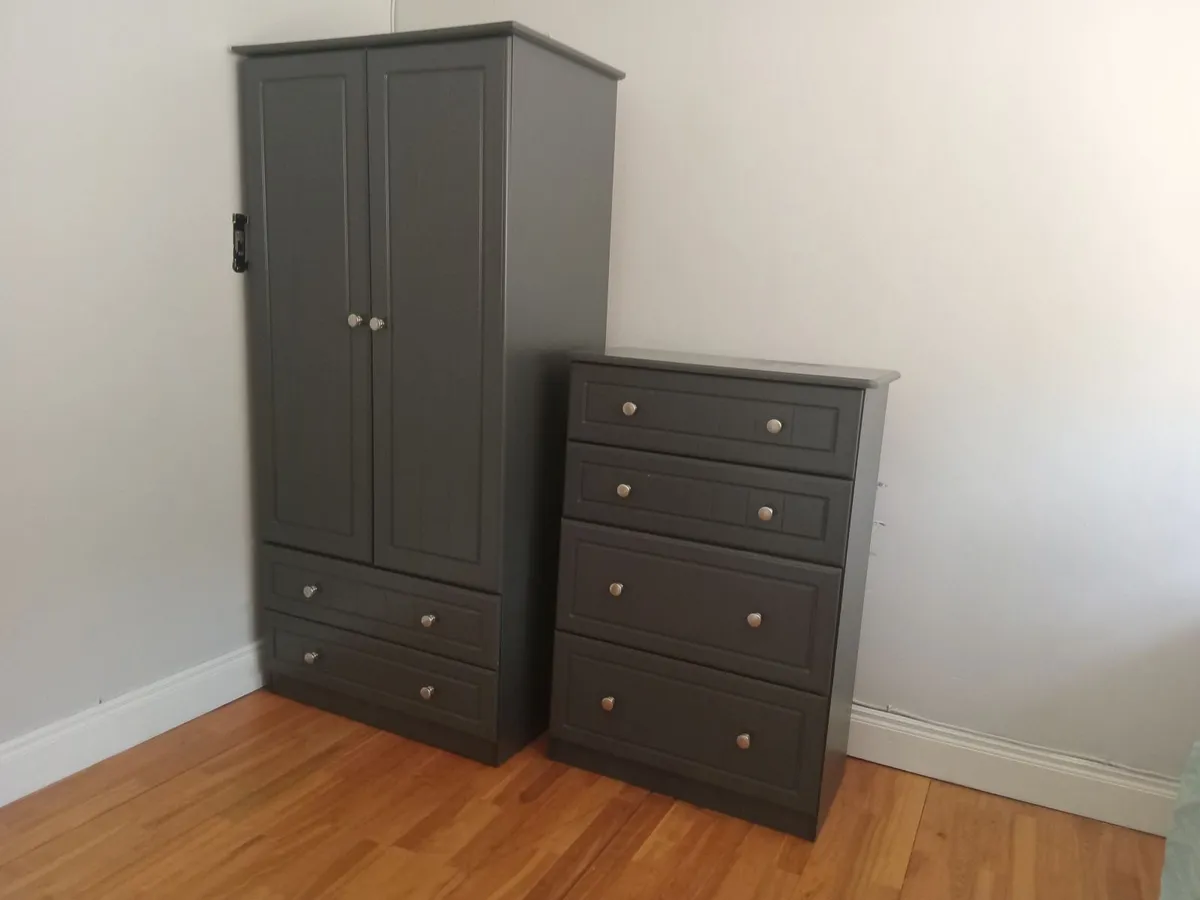 Wardrobe  and chest of drawers