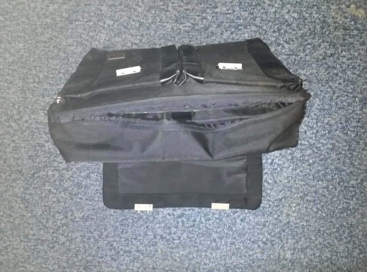 ELIOX Document/Device Padded Case/Satchel - Image 1