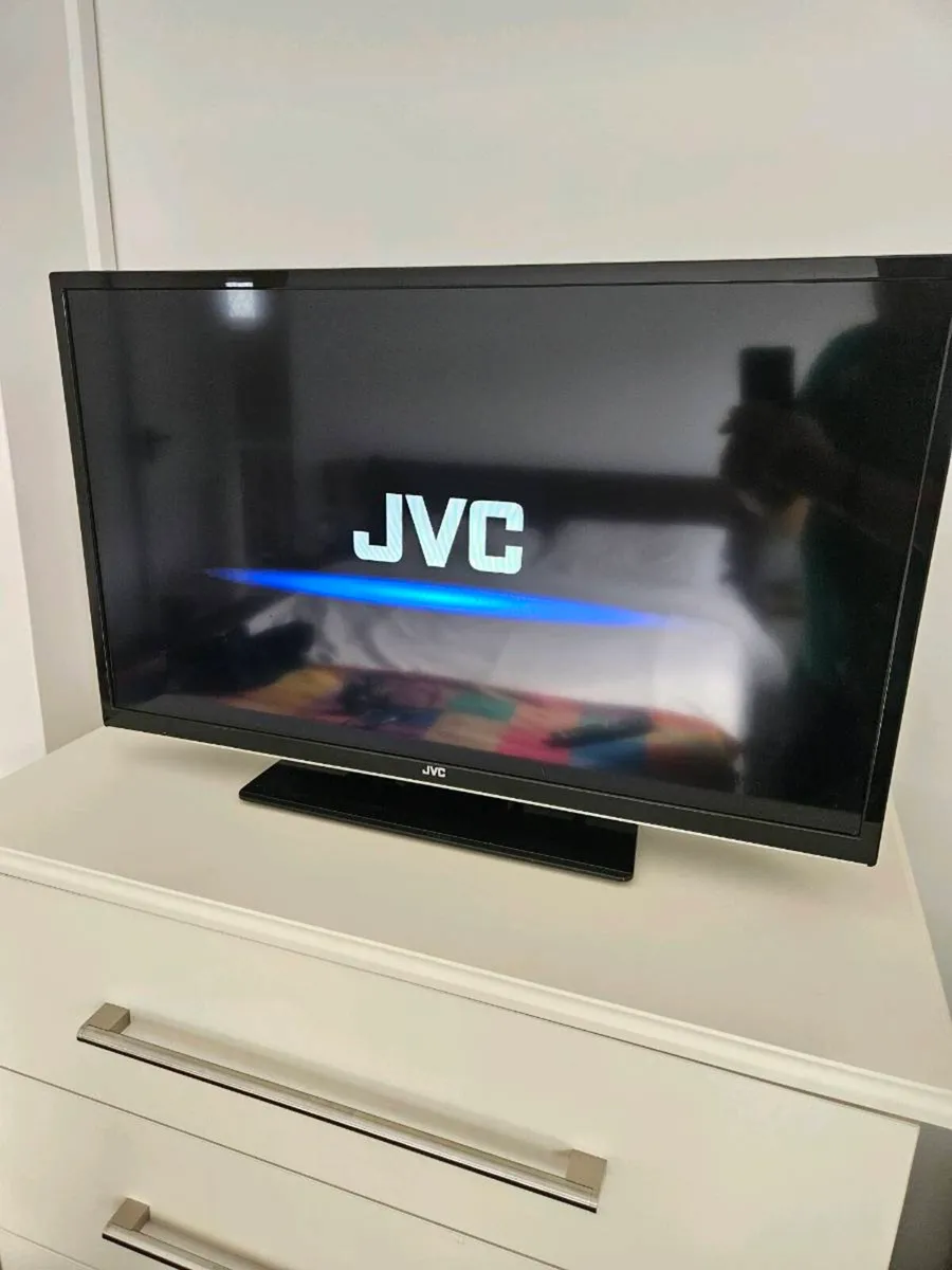 Two JVC tv's - Image 1