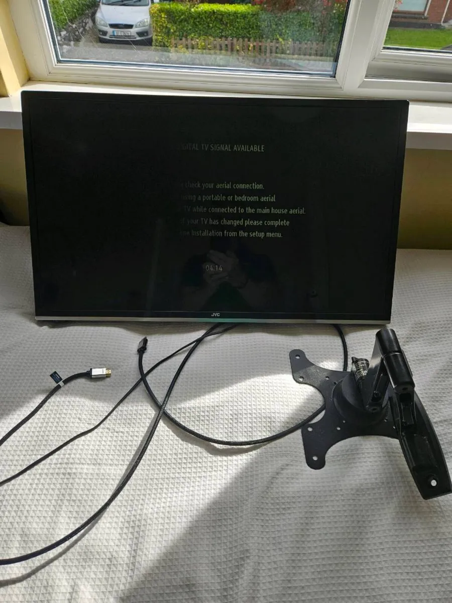 Two JVC tv's - Image 2