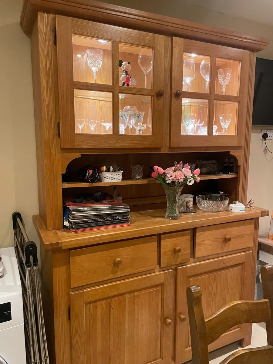 Dresser - Solid Oak with lights