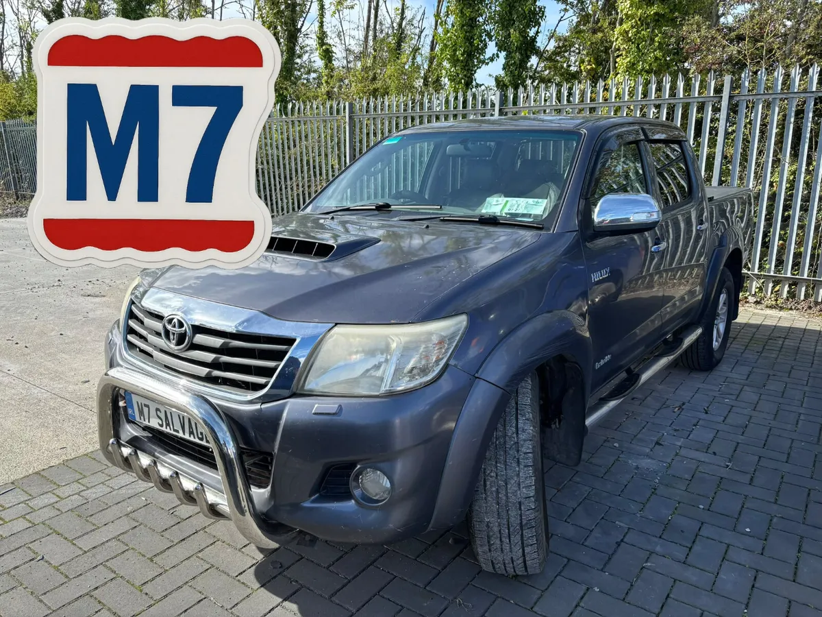 12 Hilux 3.0 D4D Invincible Auto 80k miles Drives - Image 1